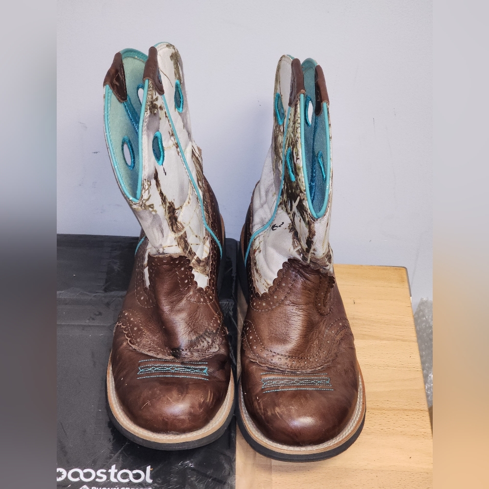 Ariat Brown and Turquoise Leather Cowboy Boots Size 11 B